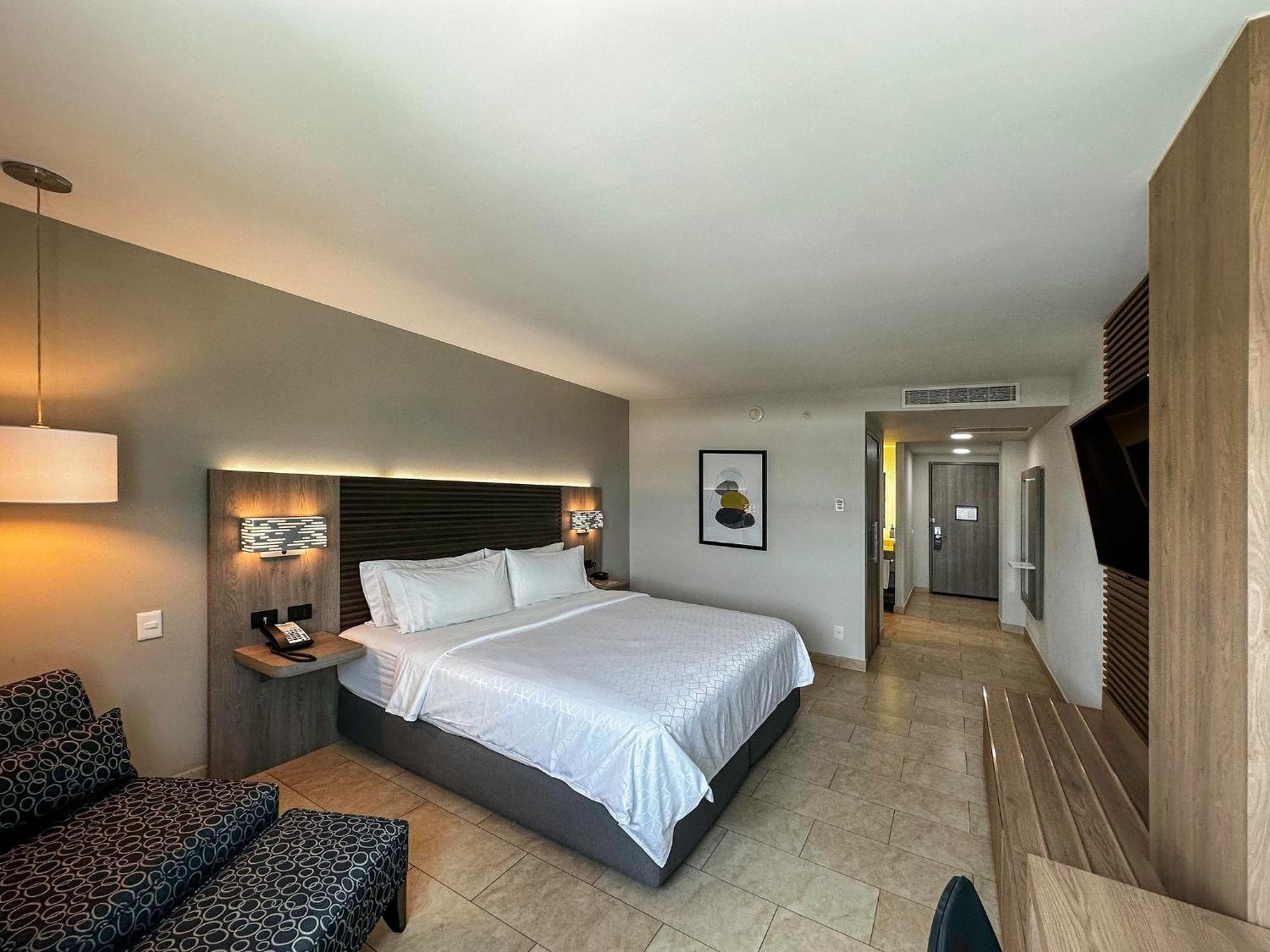 Holiday Inn Express Merida By Ihg Exterior foto