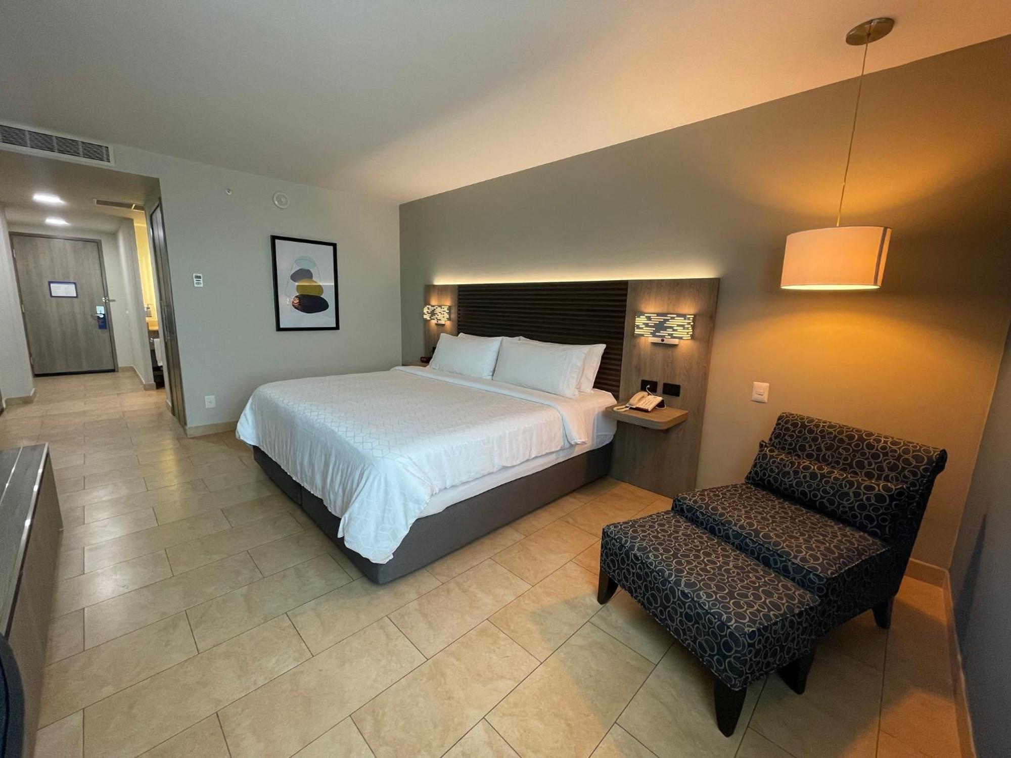 Holiday Inn Express Merida By Ihg Exterior foto