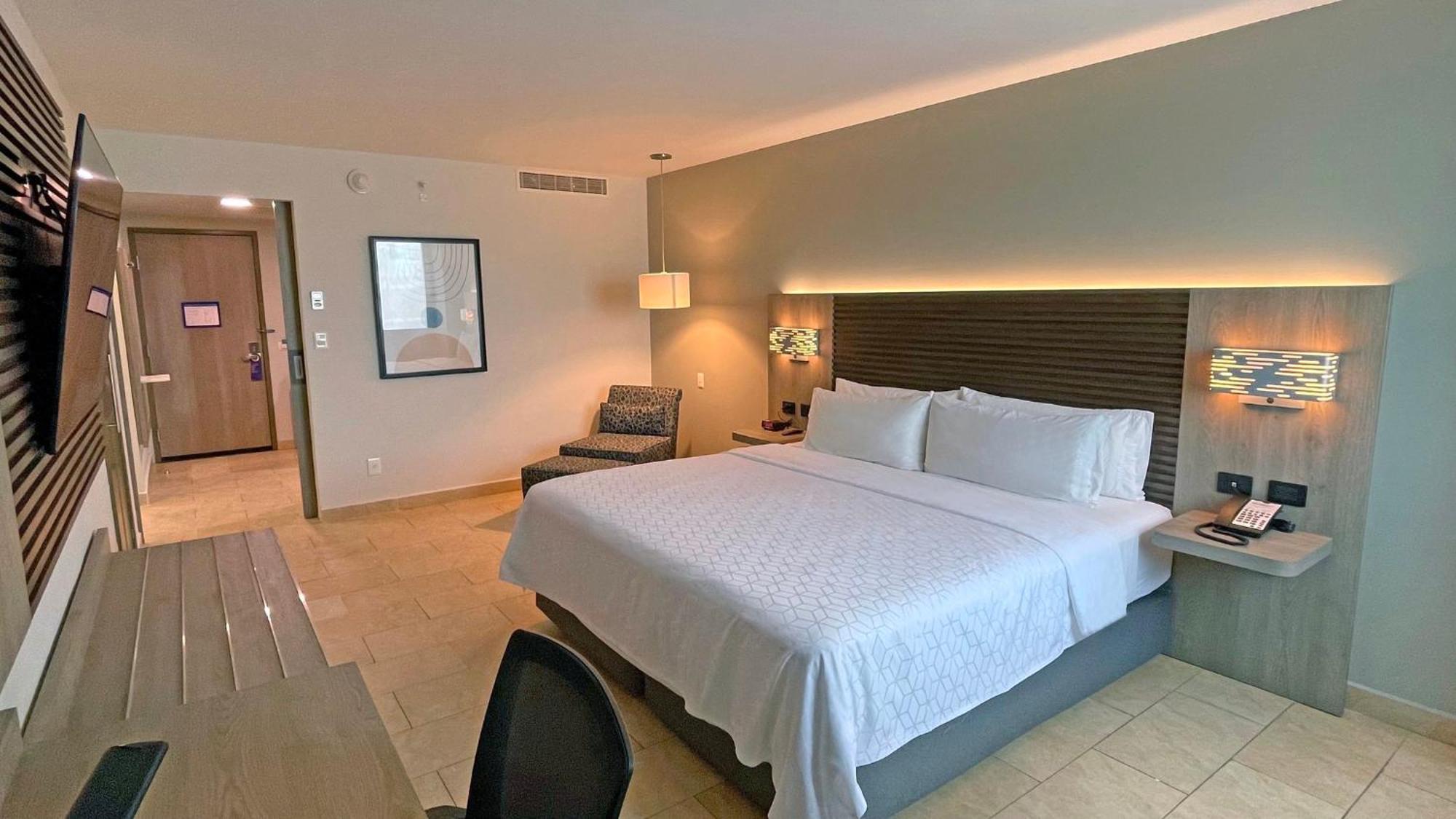 Holiday Inn Express Merida By Ihg Exterior foto